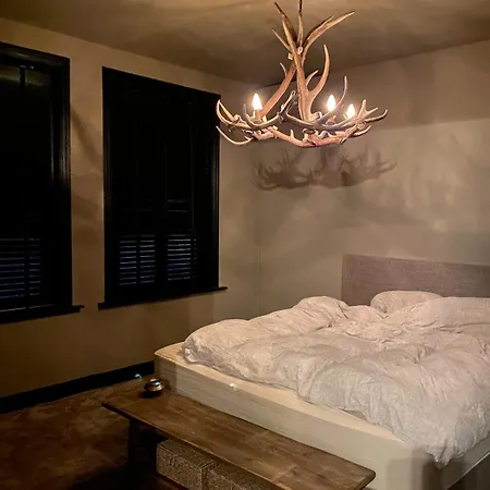 公寓 Luxury Location 埃因霍温